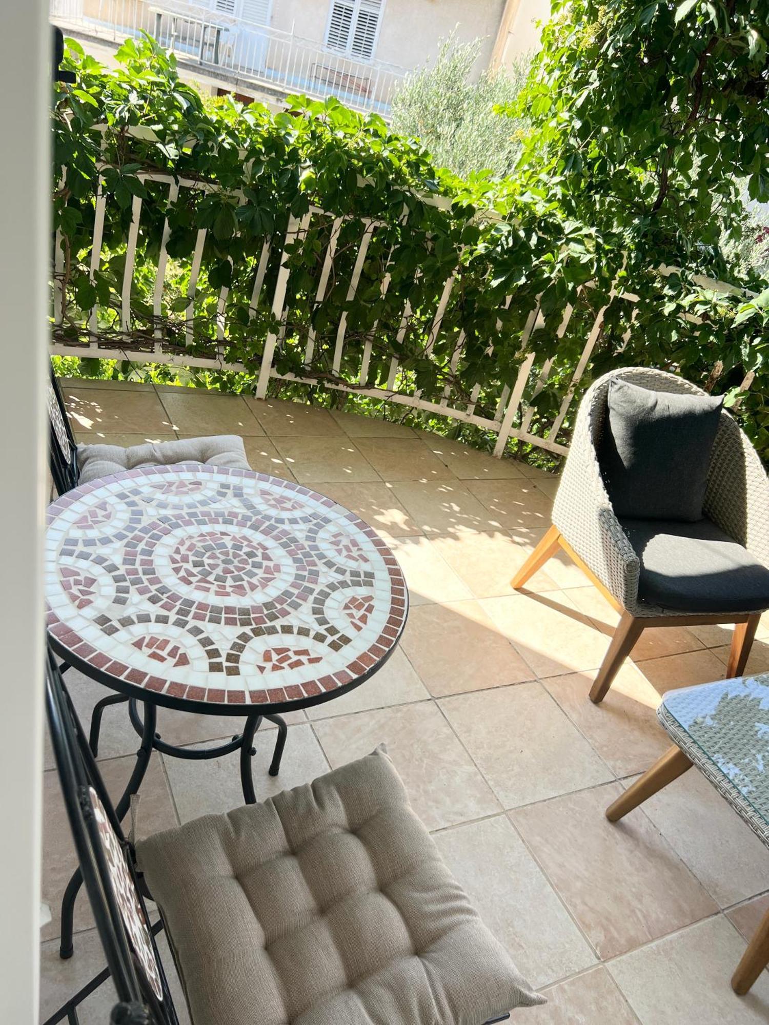D.O.O. Yury Apartment Trogir Exterior photo